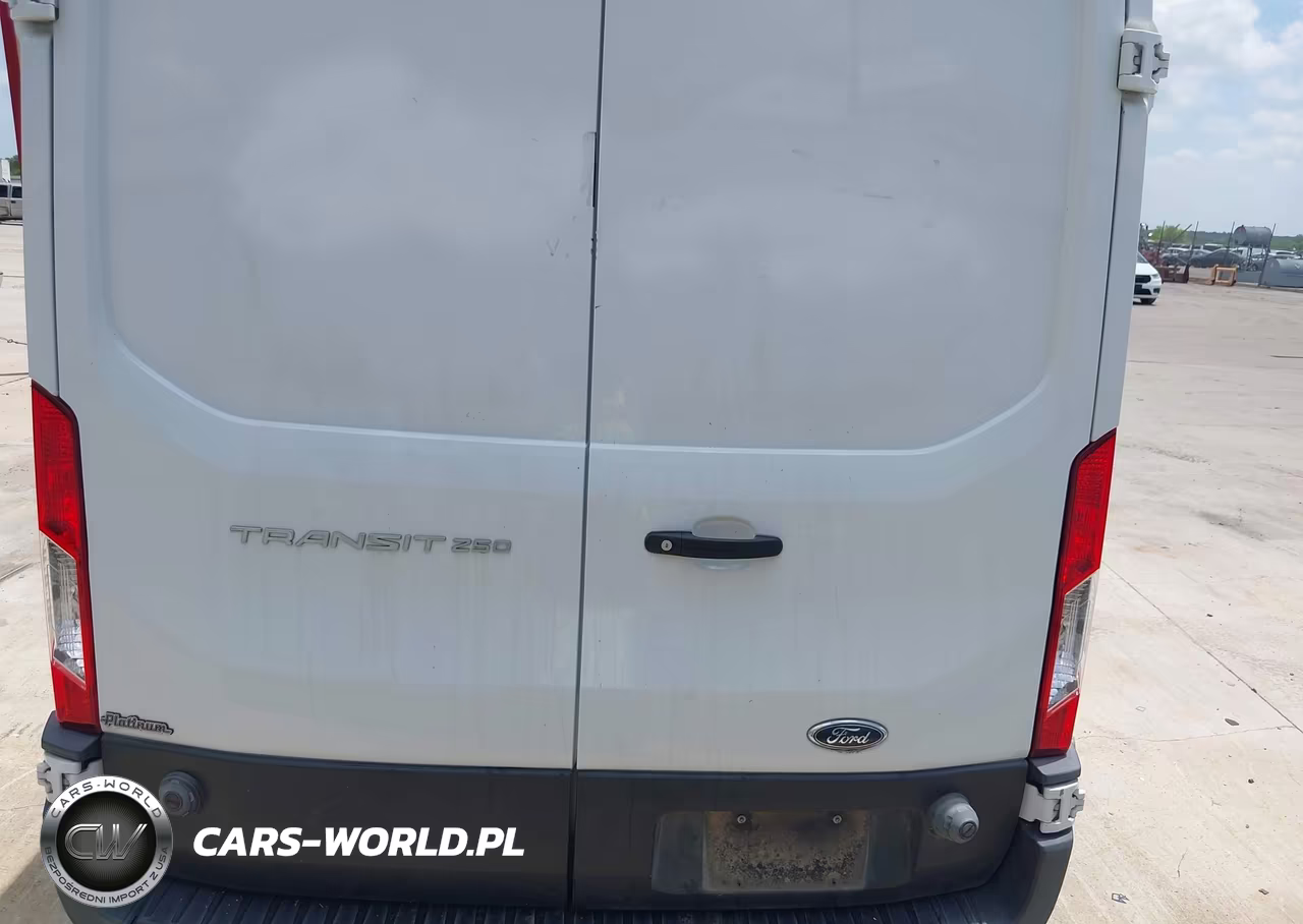 2021 Ford Transit-250 VIN:1FTBR1C88MKA19377 - 18