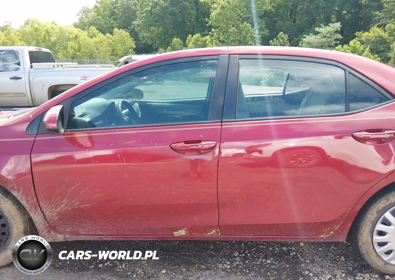 2015 Toyota Corolla Le VIN:5YFBURHE0FP317230 - 14