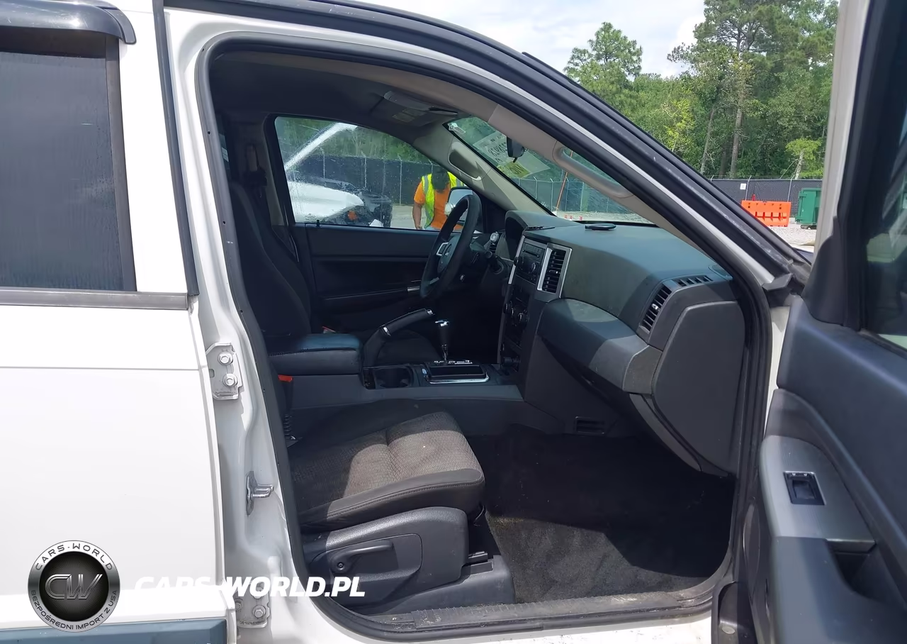 2009 Jeep Grand Cherokee Laredo VIN:1J8GS48K69C503669 - 5
