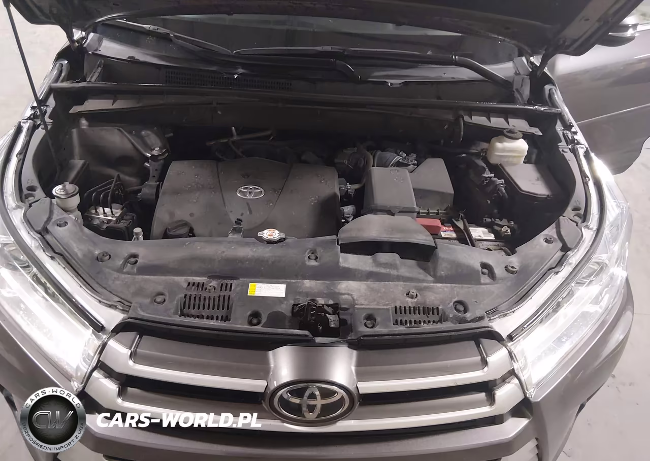 2019 Toyota Highlander Xle VIN:5TDJZRFHXKS622861 - 10