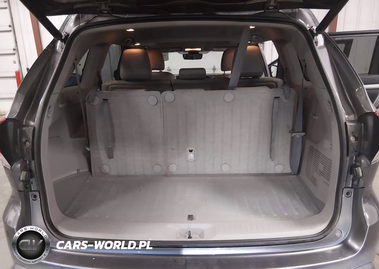 2019 Toyota Highlander Xle VIN:5TDJZRFHXKS622861 - 17