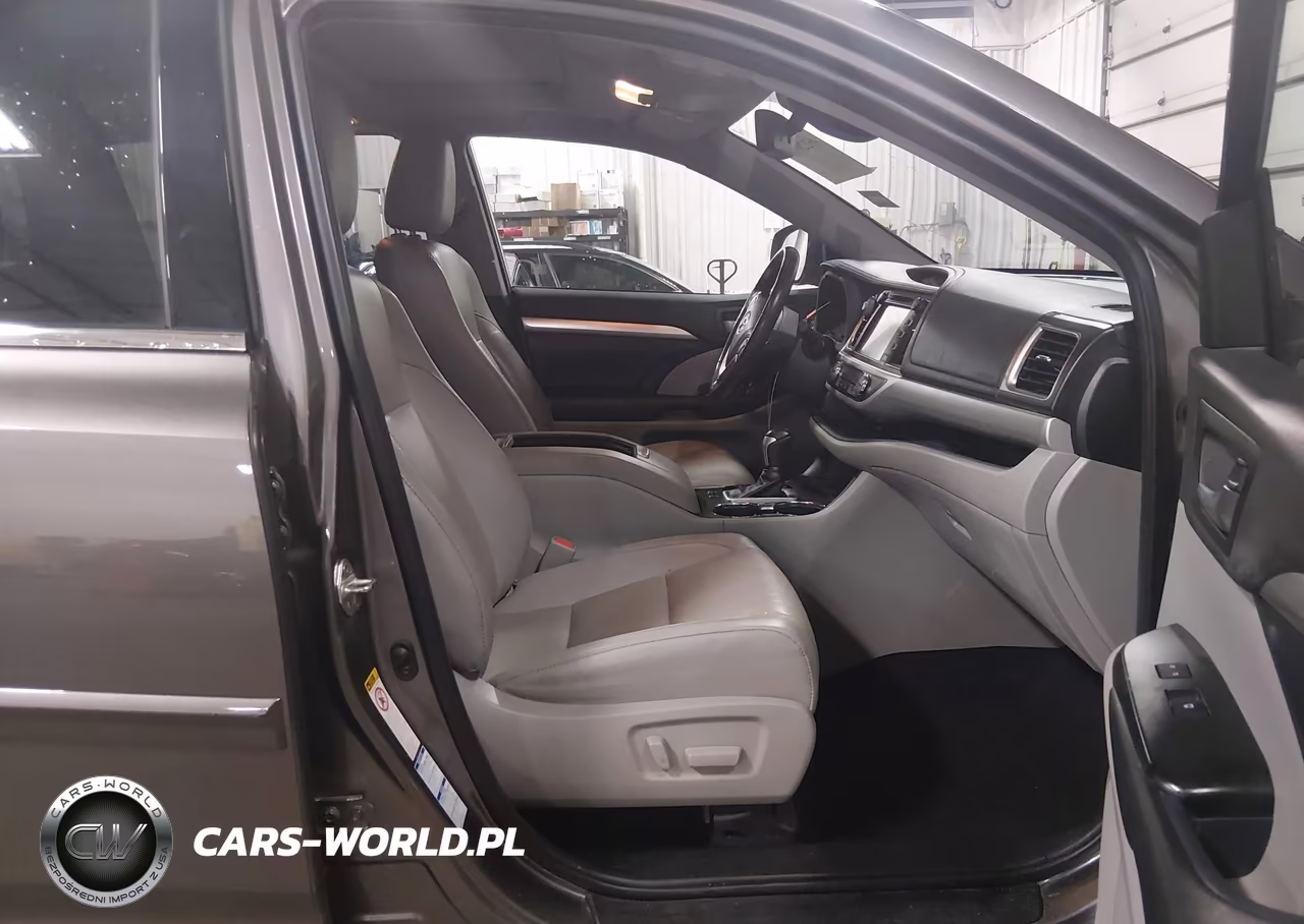 2019 Toyota Highlander Xle VIN:5TDJZRFHXKS622861 - 5