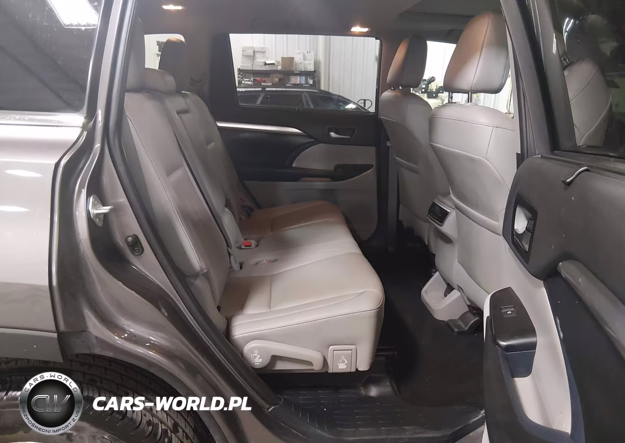 2019 Toyota Highlander Xle VIN:5TDJZRFHXKS622861 - 8
