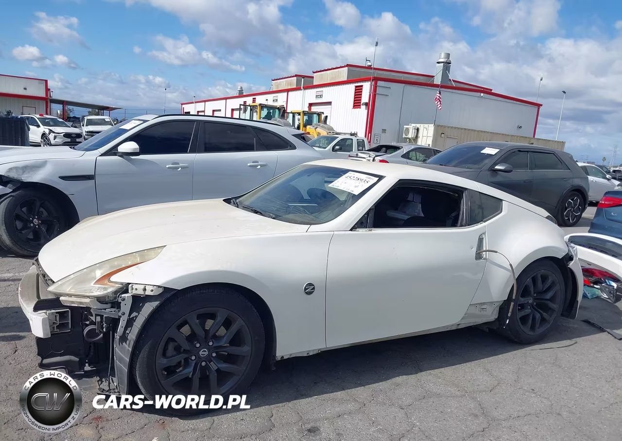 2015 Nissan 370Z VIN:JN1AZ4EH1FM443830 - 15