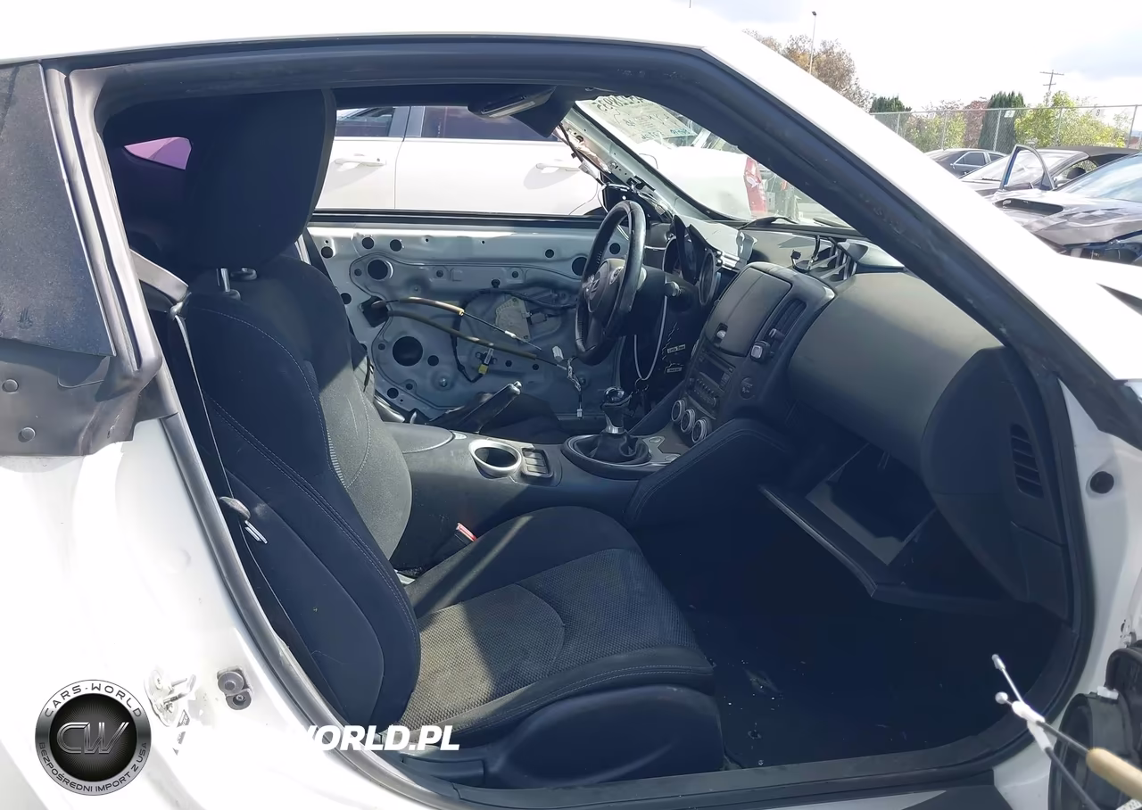 2015 Nissan 370Z VIN:JN1AZ4EH1FM443830 - 5