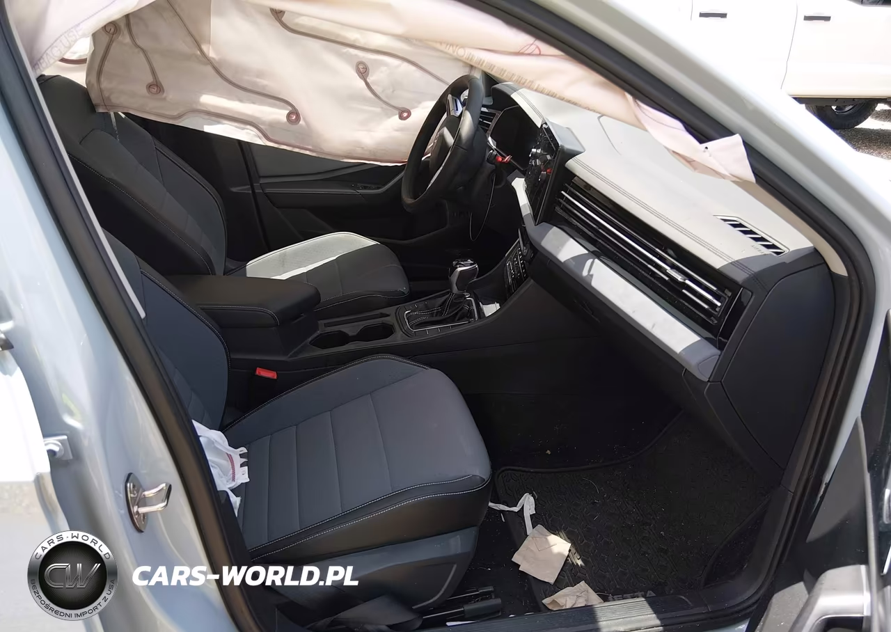2025 Volkswagen Jetta 1.5T Se VIN:3VW7X7BU0SM032219 - 5