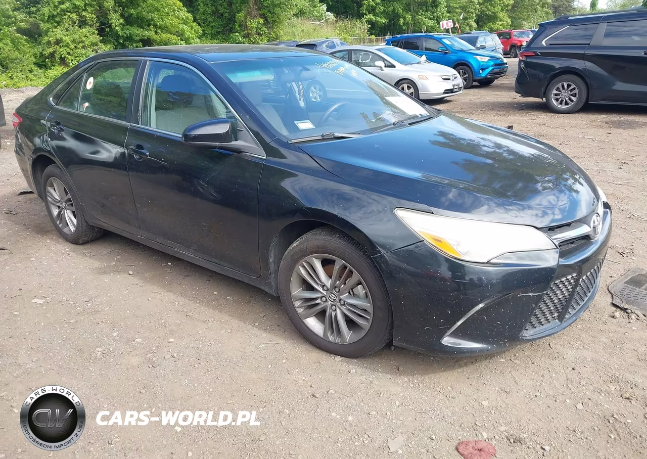 2015 Toyota Camry Se – zdjęcie 1 z 16