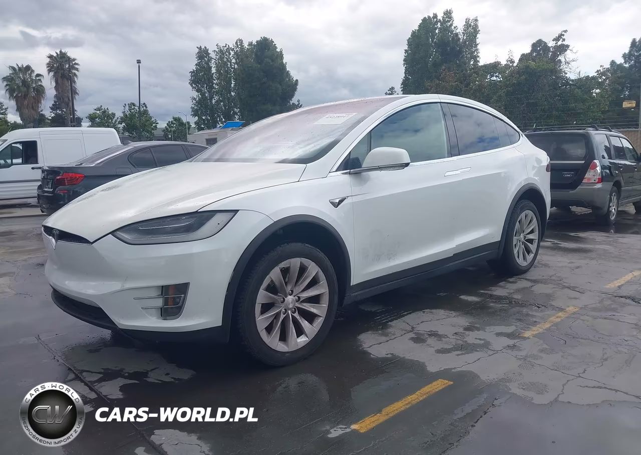 2020 Tesla Model X Long Range Dual Motor All-Wheel Drive-Long Range Plus Dual Motor All-Wheel Drive VIN:5YJXCBE2XLF233367 - 2