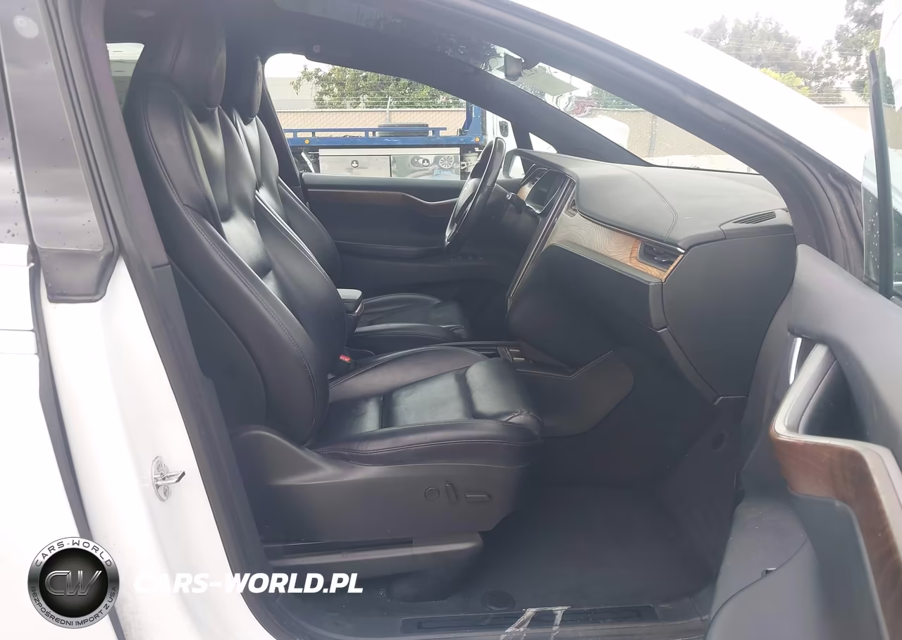 2020 Tesla Model X Long Range Dual Motor All-Wheel Drive-Long Range Plus Dual Motor All-Wheel Drive VIN:5YJXCBE2XLF233367 - 5