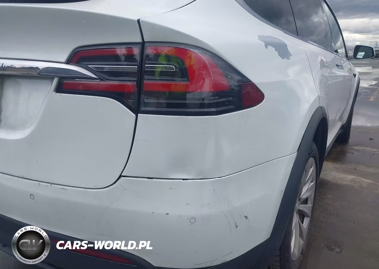 2020 Tesla Model X Long Range Dual Motor All-Wheel Drive-Long Range Plus Dual Motor All-Wheel Drive VIN:5YJXCBE2XLF233367 - 6