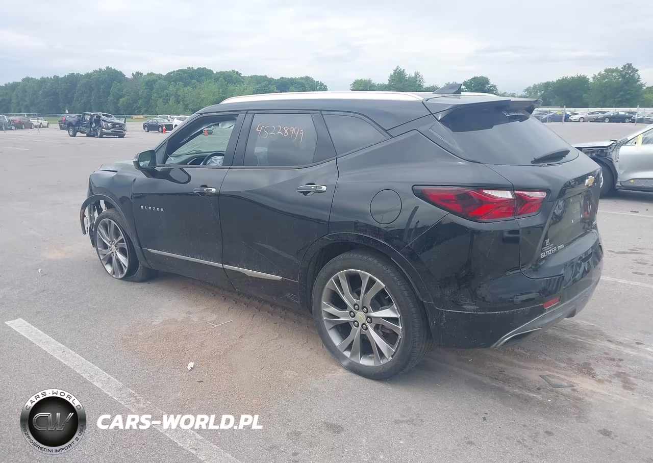 2019 Chevrolet Blazer Premier VIN:3GNKBKRS8KS698332 - 3