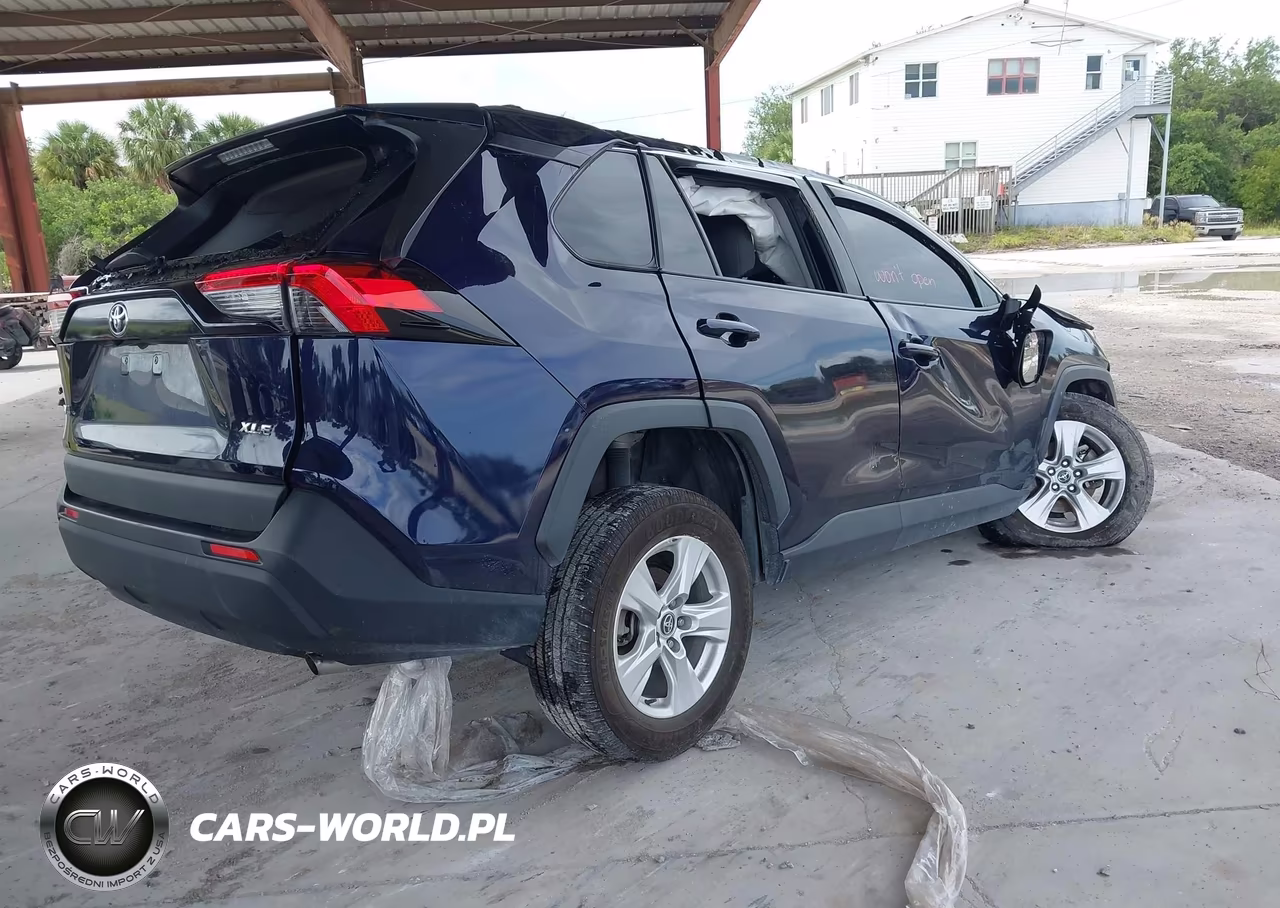2020 Toyota Rav4 Xle VIN:2T3W1RFVXLC061646 - 4