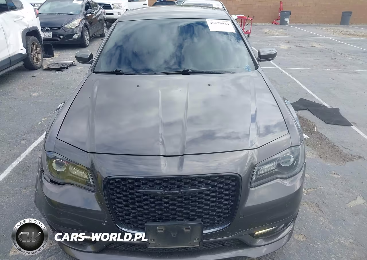 2022 Chrysler 300 Touring L VIN:2C3CCADG9NH190826 - 17