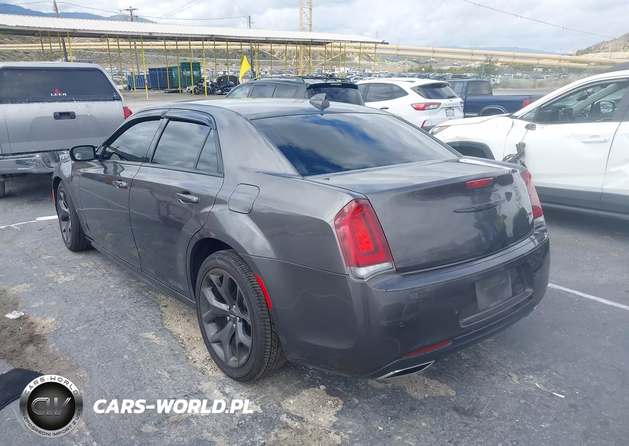 2022 Chrysler 300 Touring L VIN:2C3CCADG9NH190826 - 3
