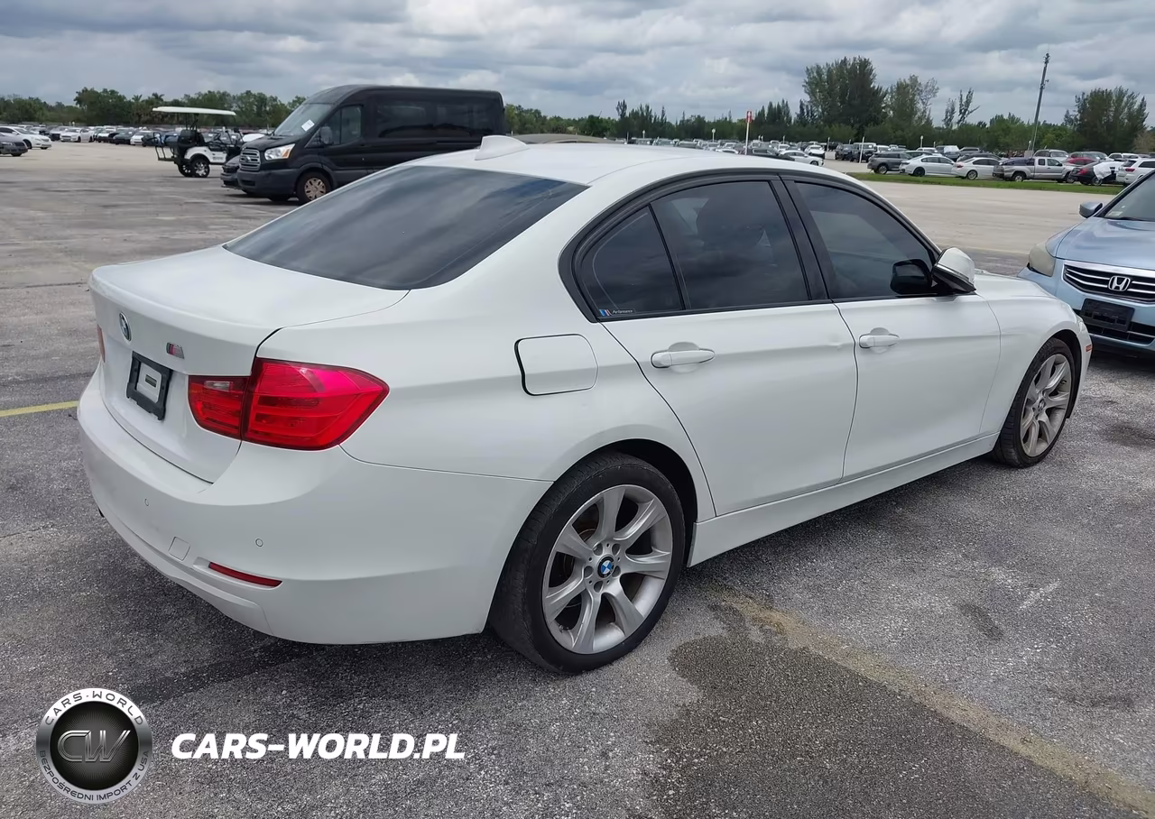 2015 BMW 320I VIN:WBA3B1G51FNT07443 - 4