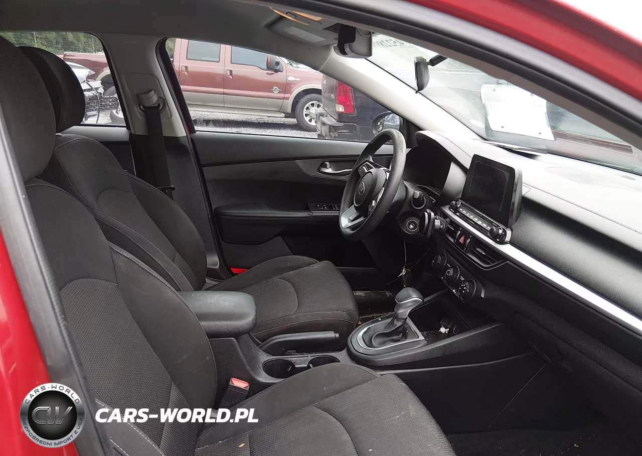 2021 Kia Forte Lxs VIN:3KPF24AD6ME285586 - 5