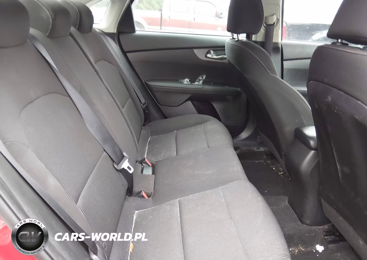 2021 Kia Forte Lxs VIN:3KPF24AD6ME285586 - 8