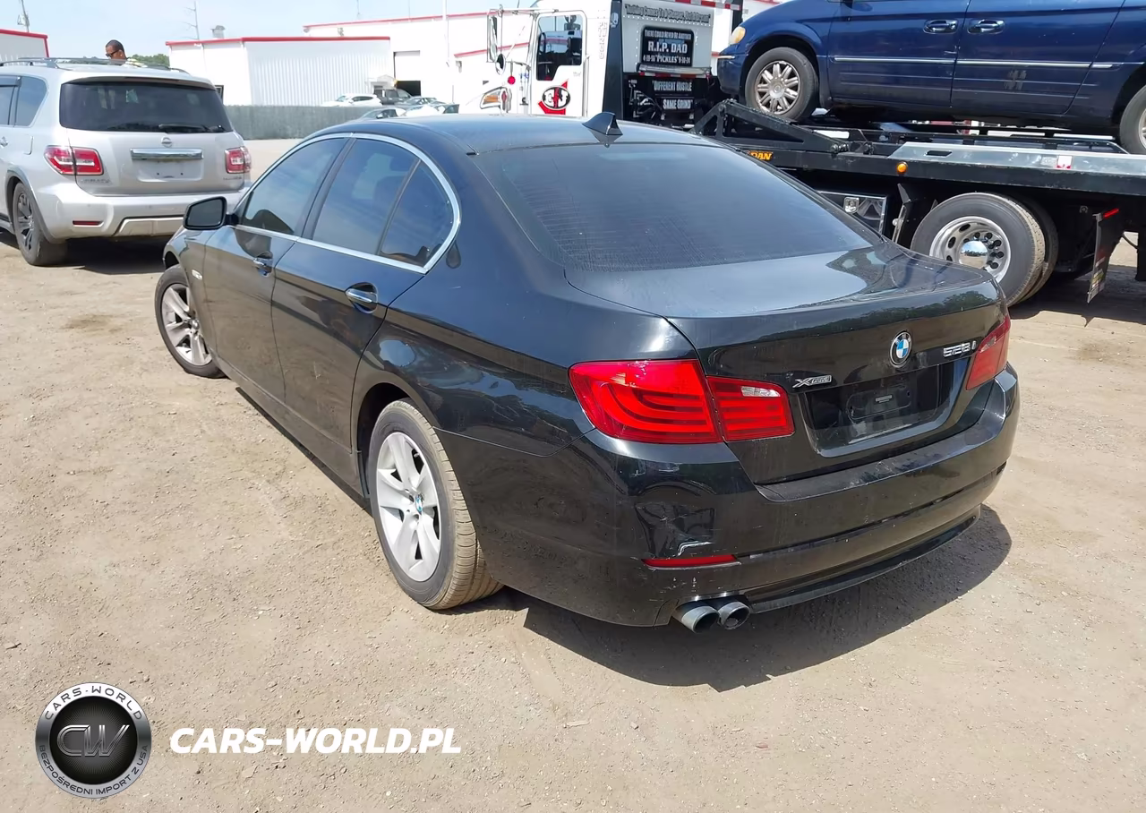 2013 BMW 528I xDrive VIN:WBAXH5C59DDW13662 - 3