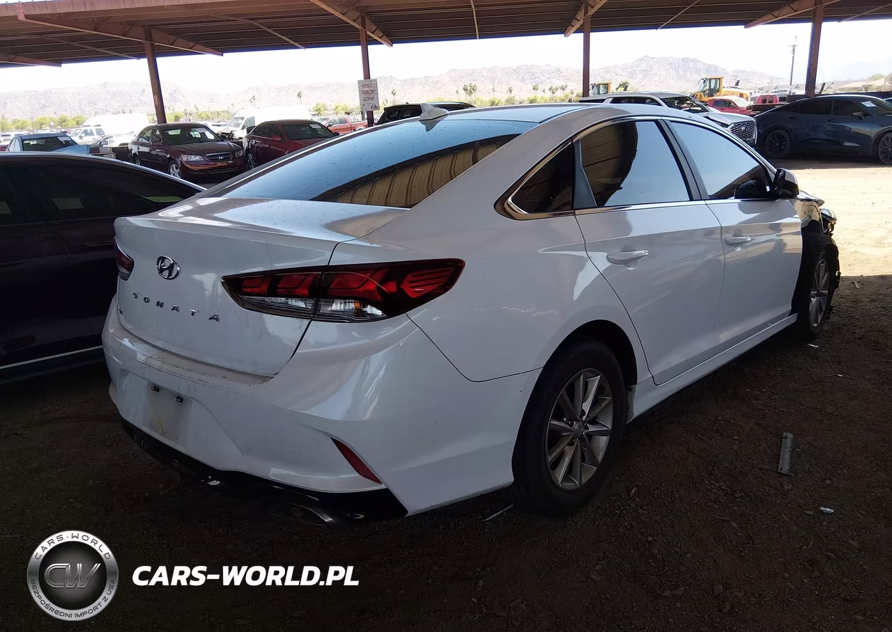 2018 Hyundai Sonata Se VIN:5NPE24AF5JH703396 - 4