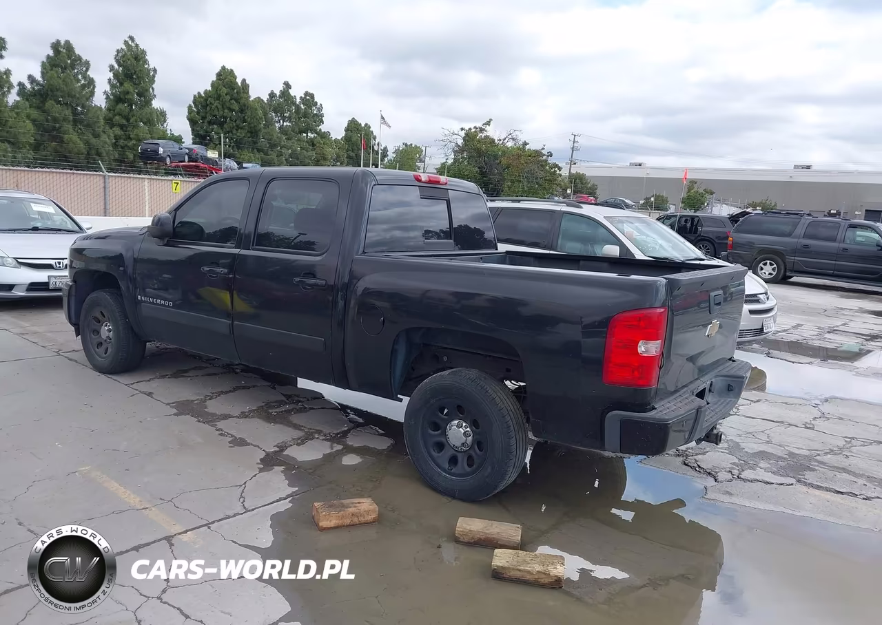 2008 Chevrolet Silverado C1500 VIN:2GCEC13J981248240 - 3
