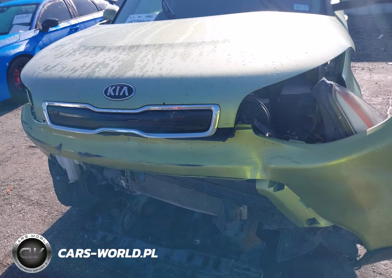 2015 Kia Soul + VIN:KNDJP3A52F7749877 - 11