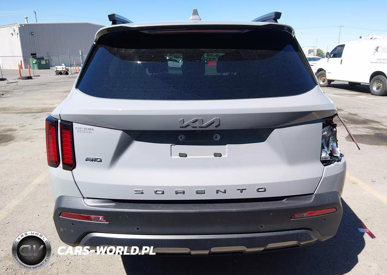 2022 Kia Sorento X-Line S VIN:5XYRLDLC1NG158330 - 16