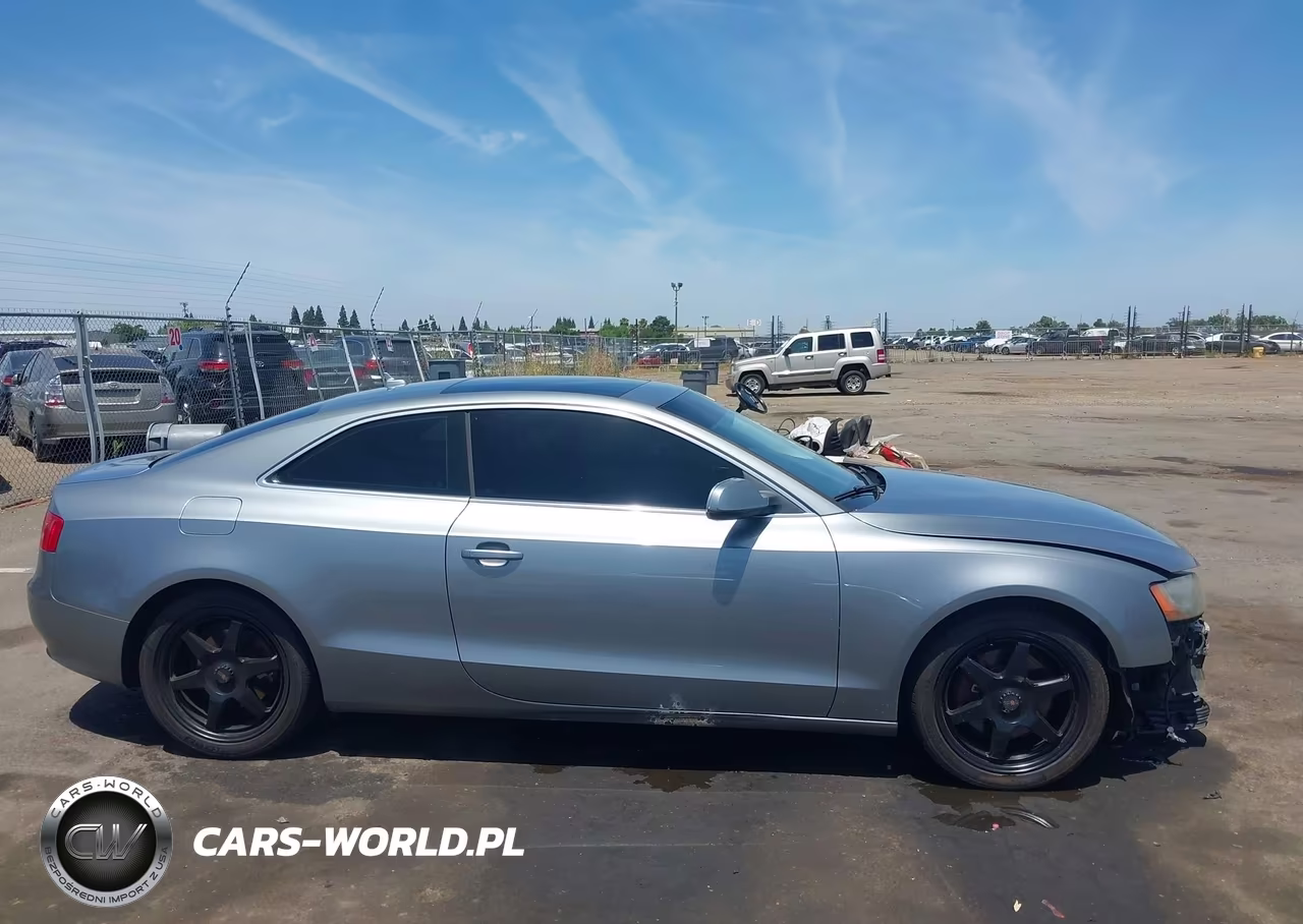 2011 Audi A5 2.0T Premium VIN:WAULFAFR2BA014807 - 13