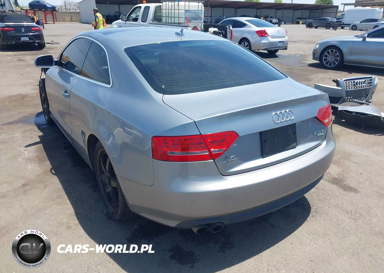 2011 Audi A5 2.0T Premium VIN:WAULFAFR2BA014807 - 3