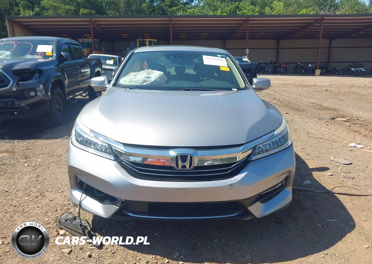 2017 Honda Accord Hybrid Touring VIN:JHMCR6F78HC017647 - 12