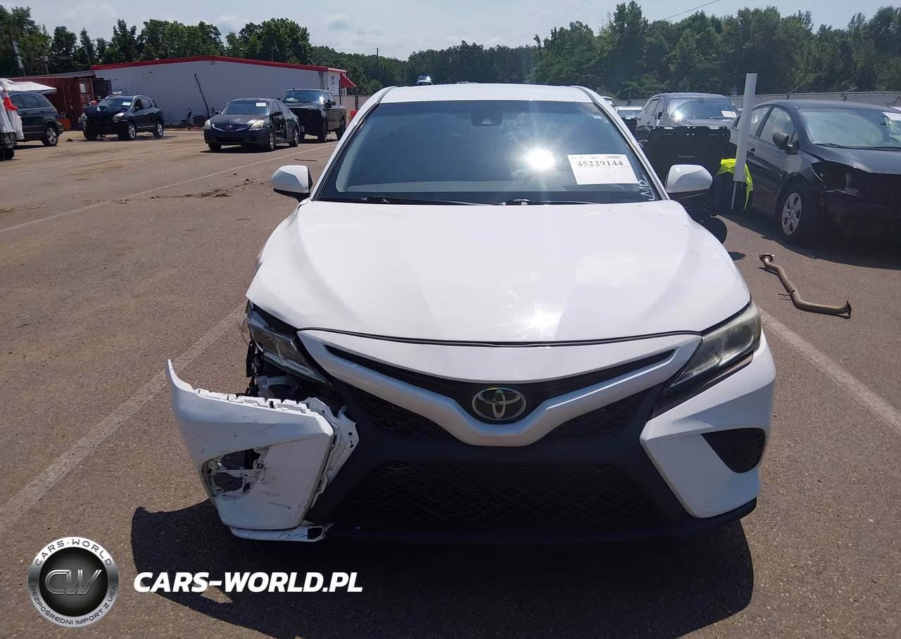 2020 Toyota Camry Se VIN:4T1G11AKXLU919529 - 13