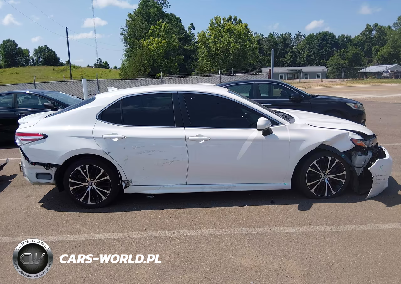 2020 Toyota Camry Se VIN:4T1G11AKXLU919529 - 14