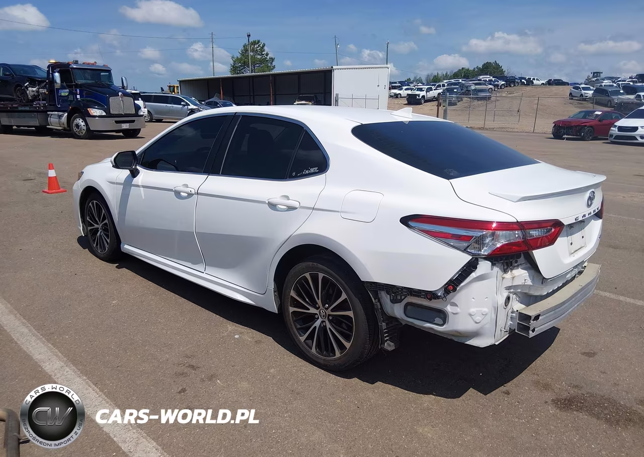 2020 Toyota Camry Se VIN:4T1G11AKXLU919529 - 3