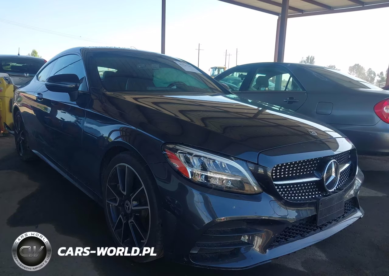 2019 Mercedes-Benz C 300 – zdjęcie 1 z 17