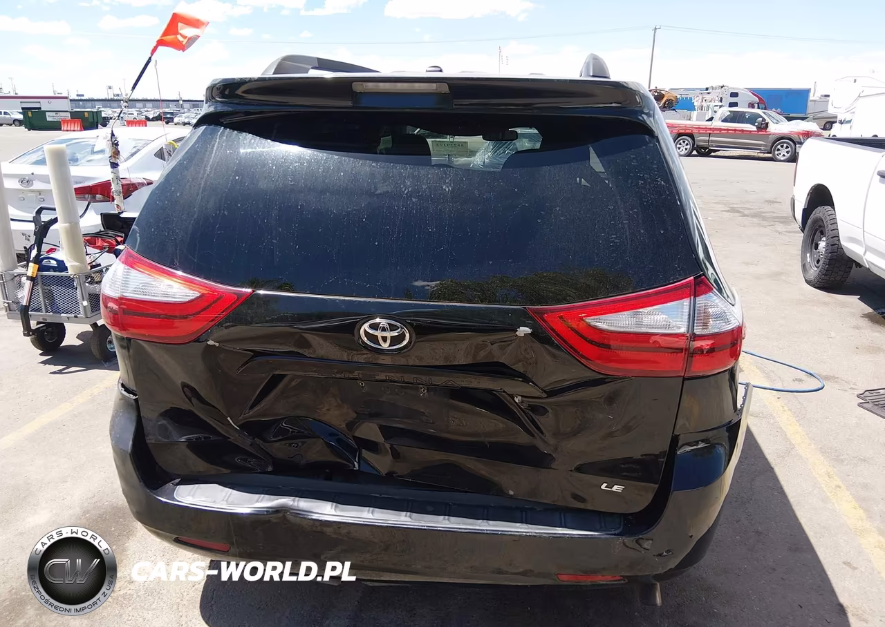 2015 Toyota Sienna Le 8 Passenger VIN:5TDKK3DCXFS572417 - 16