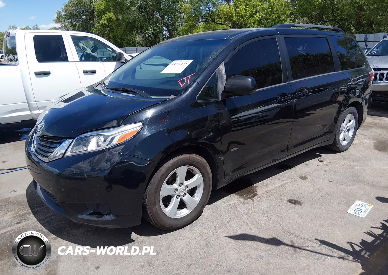 2015 Toyota Sienna Le 8 Passenger VIN:5TDKK3DCXFS572417 - 2