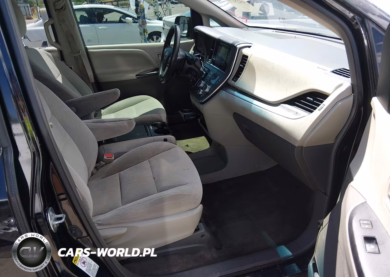 2015 Toyota Sienna Le 8 Passenger VIN:5TDKK3DCXFS572417 - 5