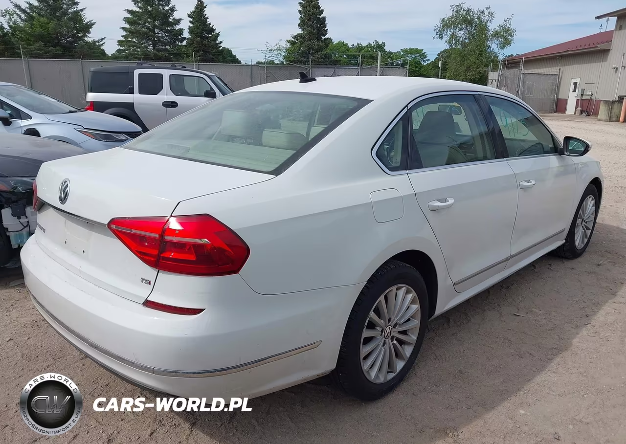 2016 Volkswagen Passat 1.8T Se VIN:1VWBT7A32GC008463 - 4