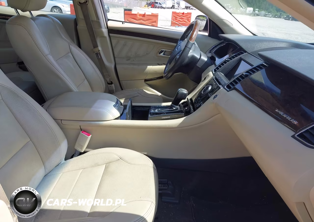 2018 Ford Taurus Limited VIN:1FAHP2F86JG124800 - 5