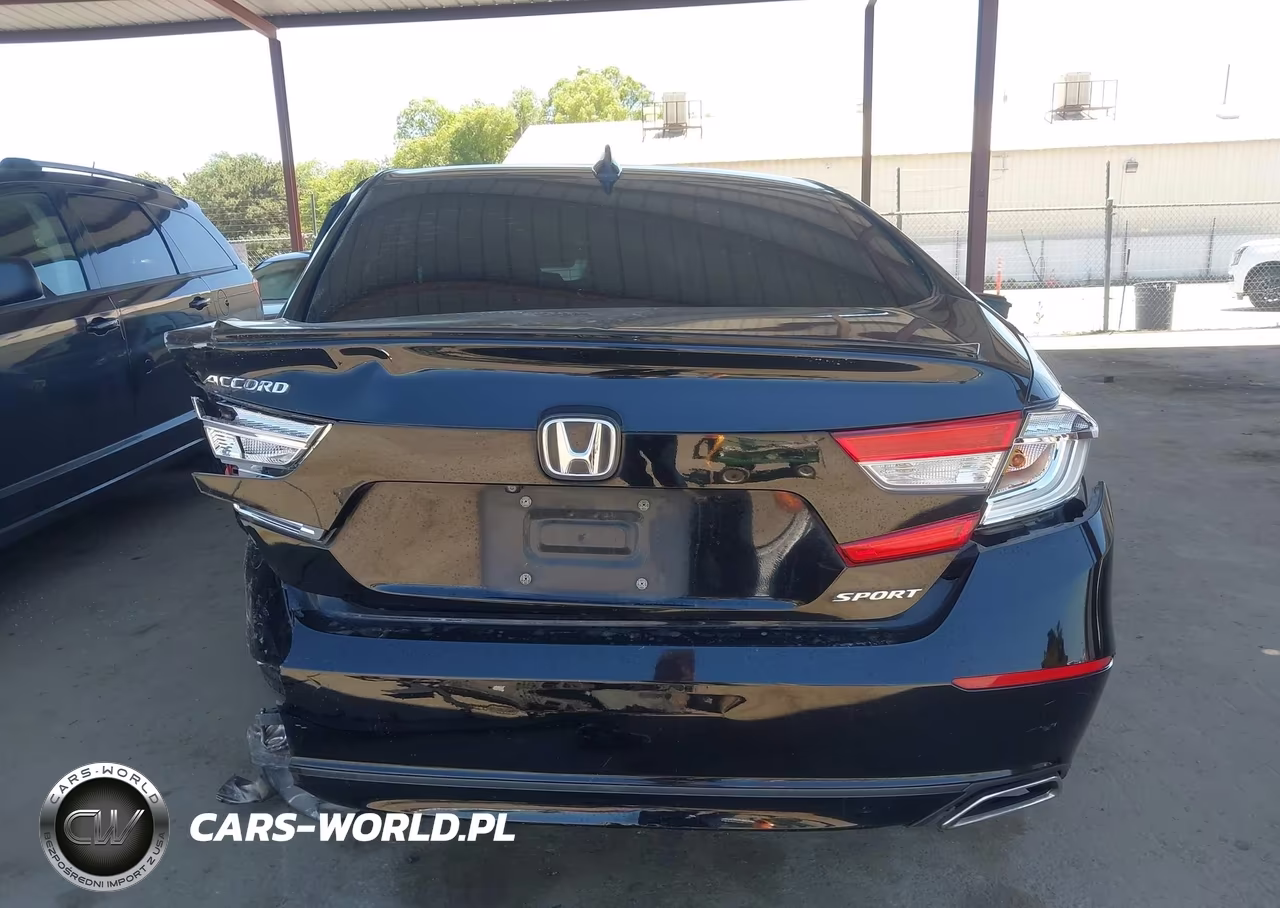 2018 Honda Accord Sport VIN:1HGCV1F32JA118120 - 17
