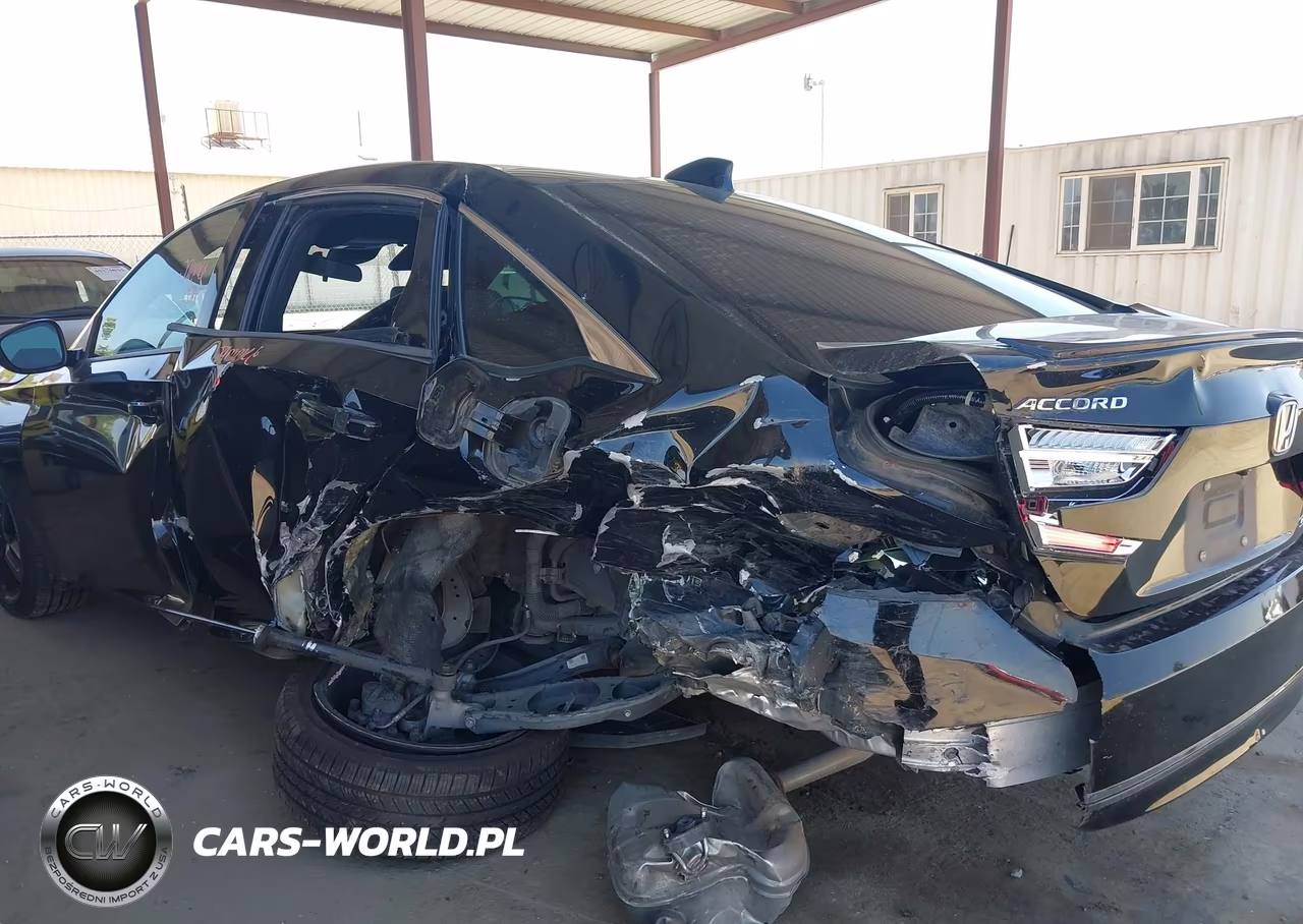 2018 Honda Accord Sport VIN:1HGCV1F32JA118120 - 6