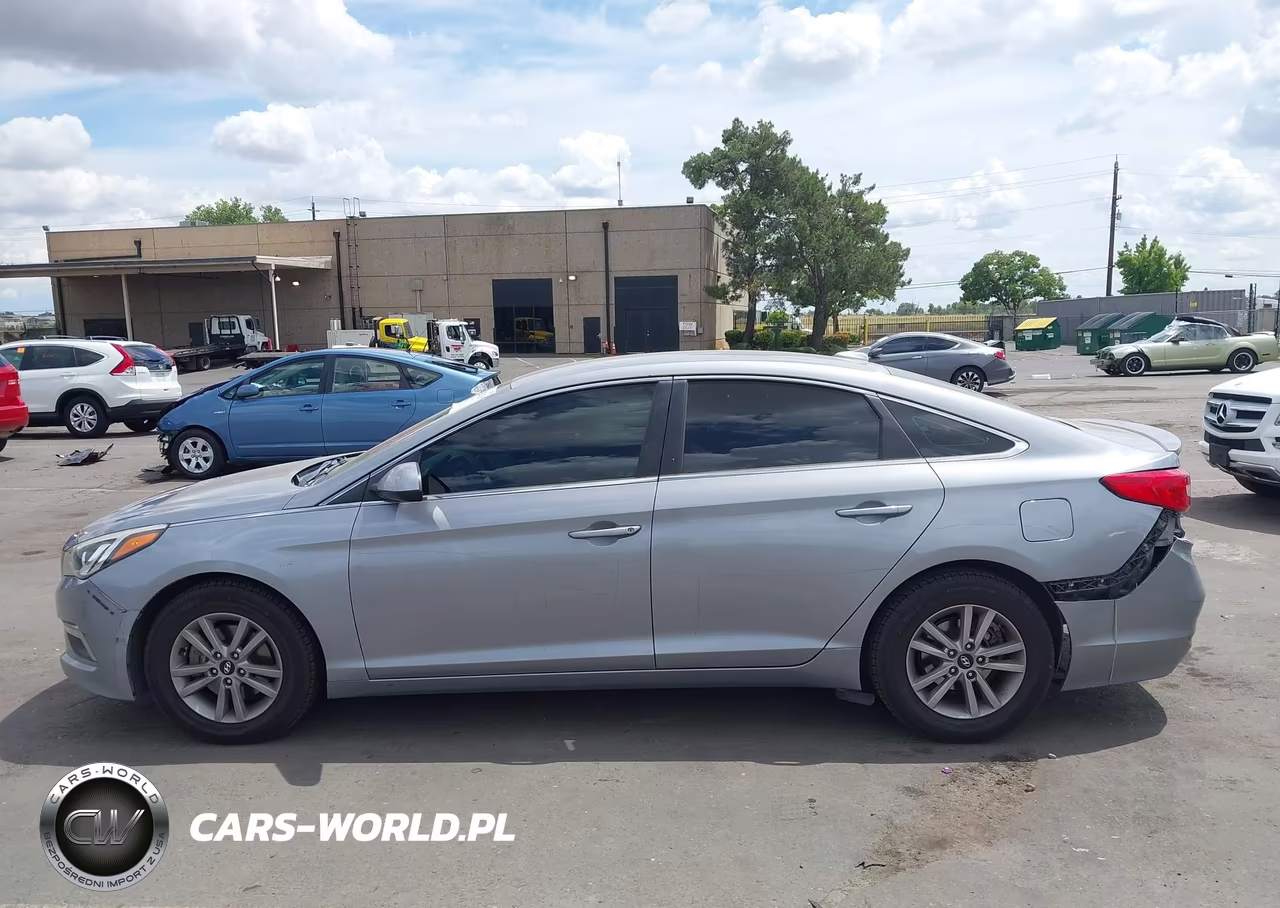 2015 Hyundai Sonata Se VIN:5NPE24AF8FH167888 - 14