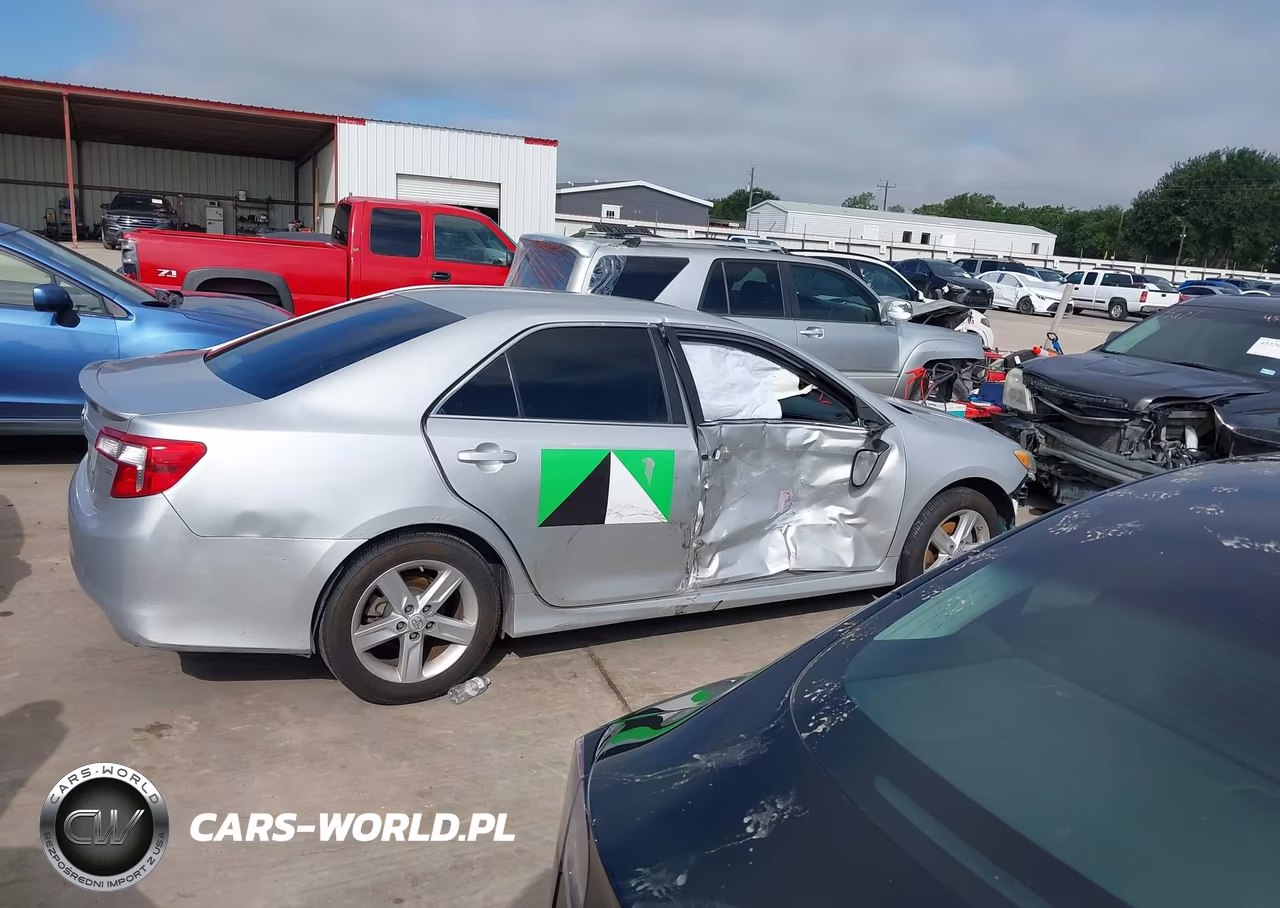 2014 Toyota Camry Se VIN:4T1BF1FK1EU404720 - 13