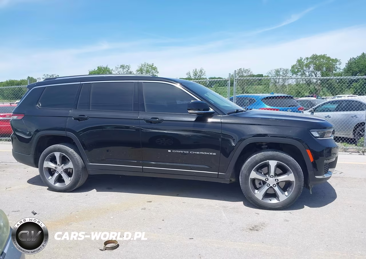 2023 Jeep Grand Cherokee L Limited 4X4 VIN:1C4RJKBG5P8775531 - 13