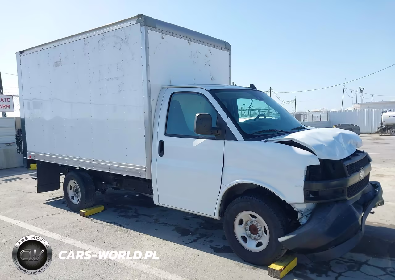2020 Chevrolet Express Cutaway Work Van