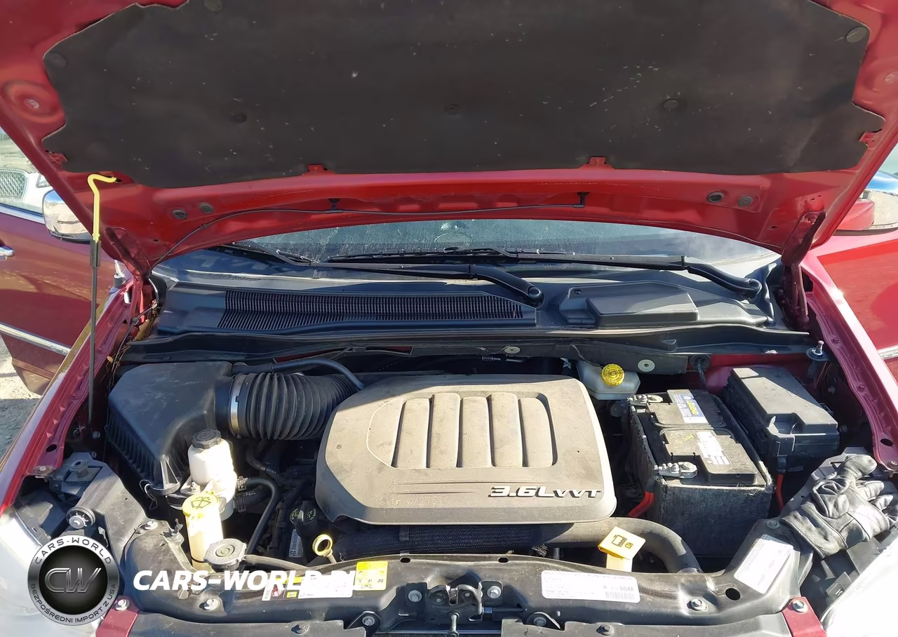 2013 Chrysler Town & Country Touring-L VIN:2C4RC1CG8DR537787 - 10