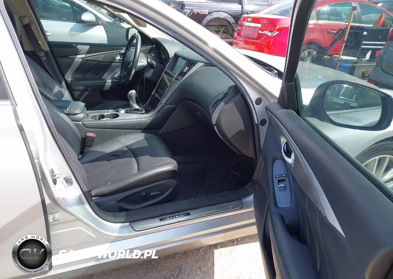 2014 Infiniti Q50 VIN:JN1BV7APXEM688512 - 5