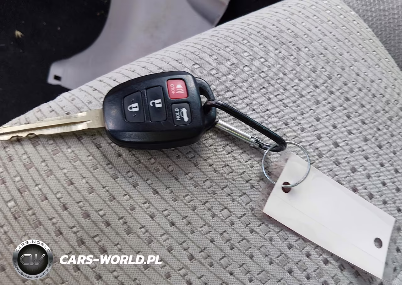 2014 Toyota Camry Le VIN:4T4BF1FK4ER442822 - 11