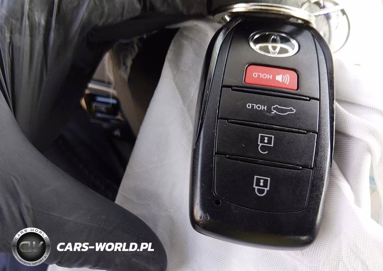 2025 Toyota Camry Le VIN:4T1DBADK9SU516913 - 11