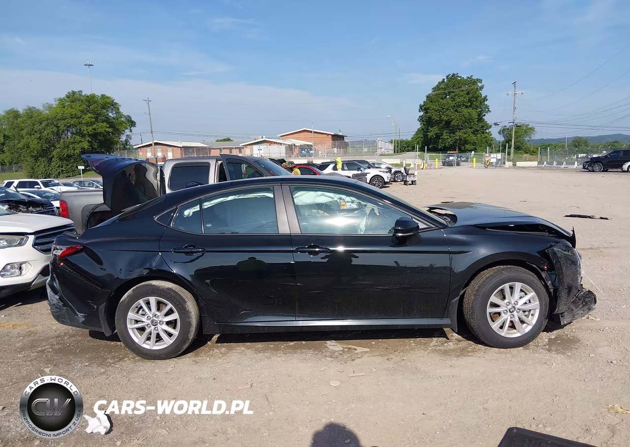 2025 Toyota Camry Le VIN:4T1DBADK9SU516913 - 14