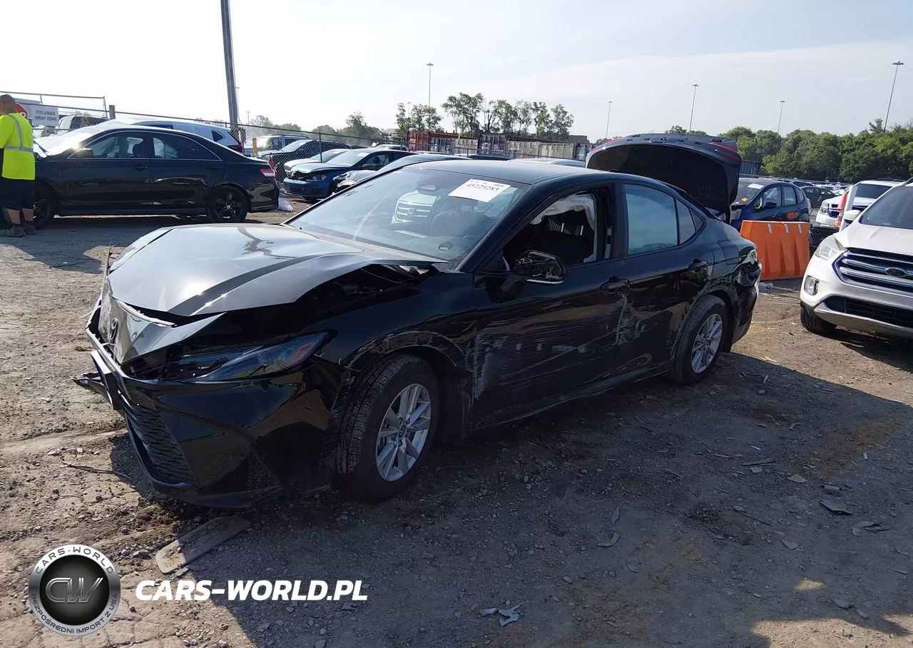 2025 Toyota Camry Le VIN:4T1DBADK9SU516913 - 2